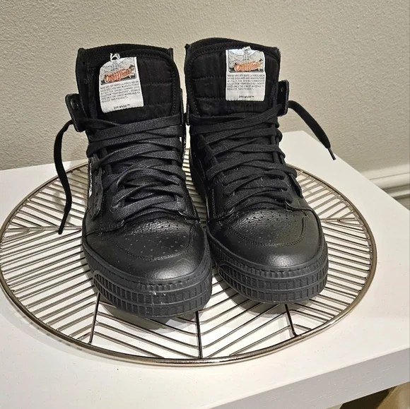 Off-White | 3.0 Off Court High Tops - Picture 2 of 6